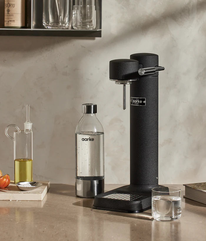 Aarke Carbonator 3 Matte Black – side profile view