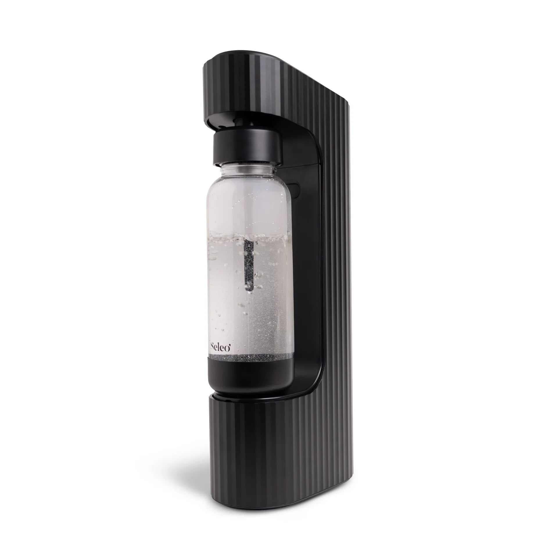 Qarbo sparkling water maker in black with solid aluminium body – Seleo UAE